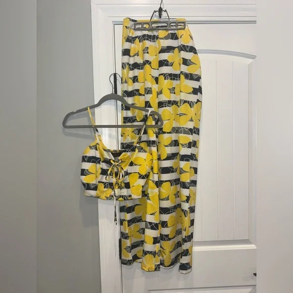 Jacquis Boutique Set from Costa Rica - Picture 3 of 4